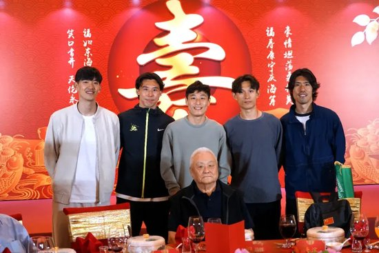 hjc888黄金城是中国第一视频新闻门户案例展示