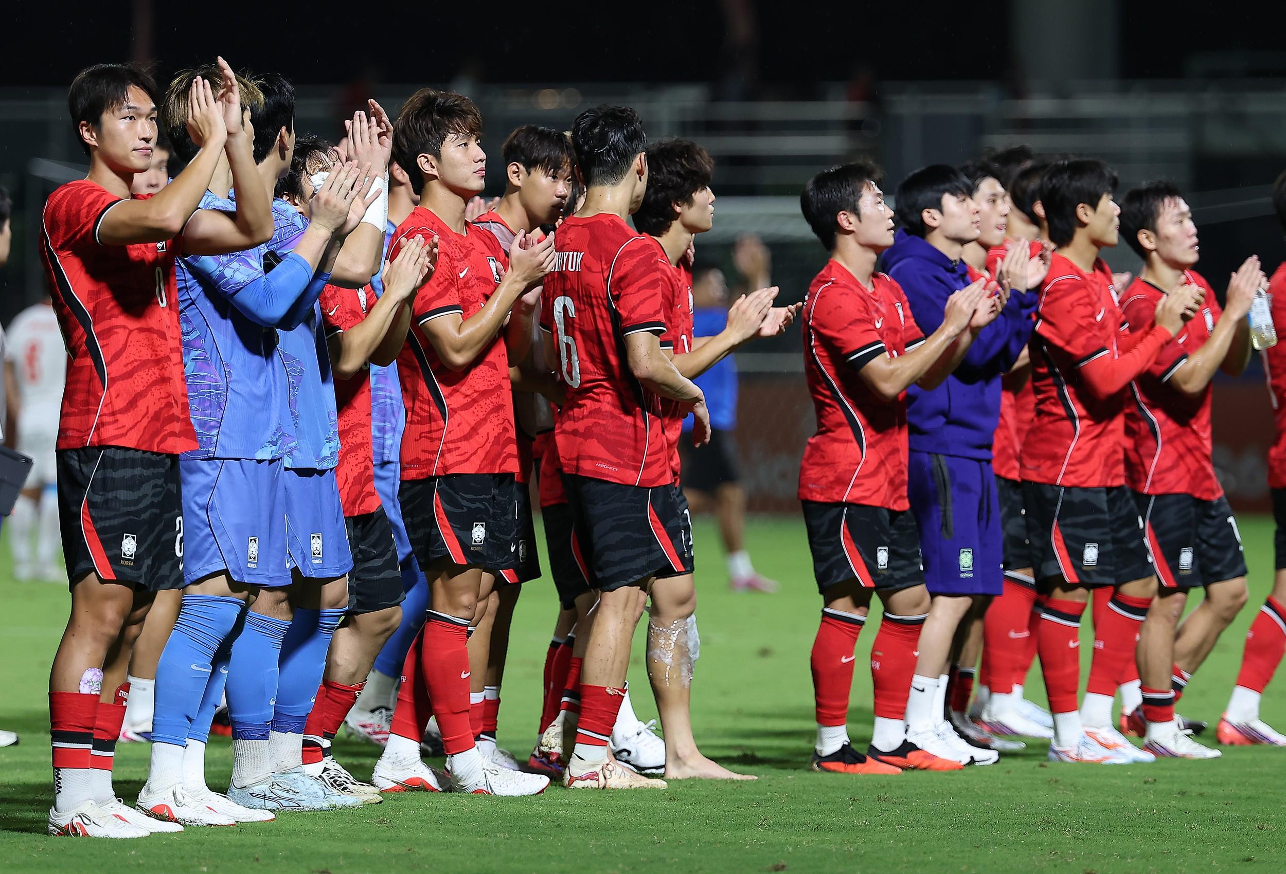韩国亚运队旅欧9人中5人首发，4人替补待命